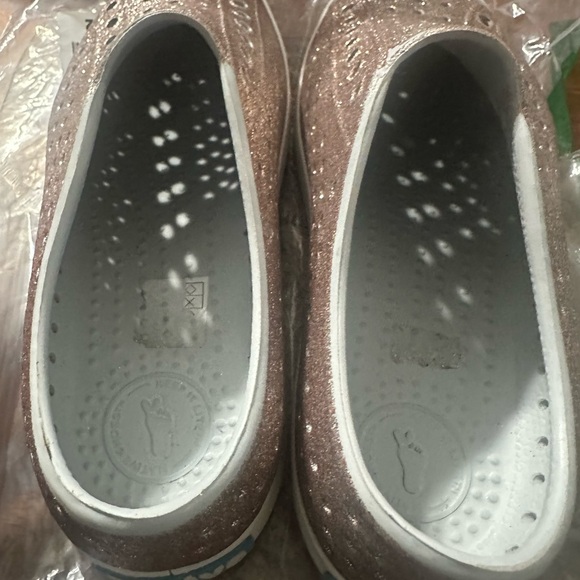 Girl Natives shoes in good condition - Picture 5 of 8